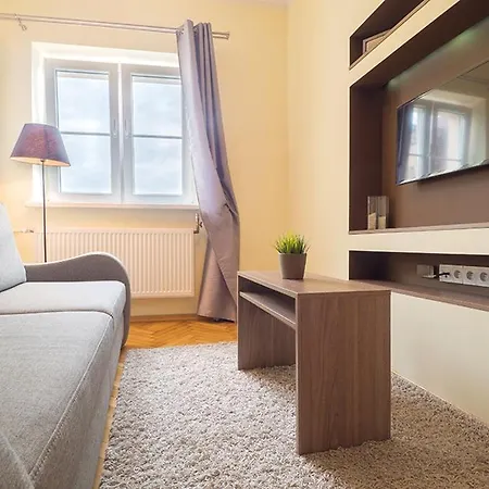 Market Square - Rynek 42- Next To Town Hall - 4 People דירה *